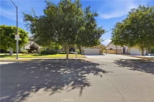 15444 Marilla St, North Hills, CA 91343 - Photo 47