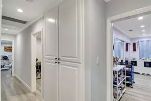 13448 Hart St, Los Angeles, CA 91405 - Photo 23