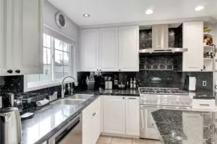 13448 Hart St, Los Angeles, CA 91405 - Photo 13