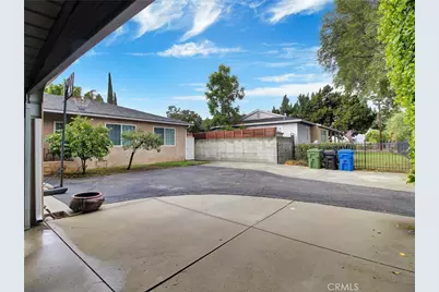 13448 Hart Street, Los Angeles, CA 91405 - Photo 5