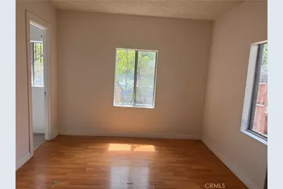 10004 San Fernando Road, Pacoima, CA 91331 - Photo 15