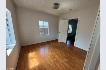 10004 San Fernando Road, Pacoima, CA 91331 - Photo 9