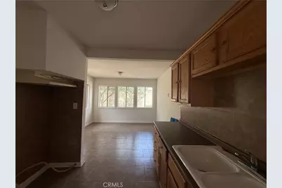 10004 San Fernando Road, Pacoima, CA 91331 - Photo 11