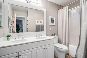 28306 Agajanian, Saugus, CA 91390 - Photo 37