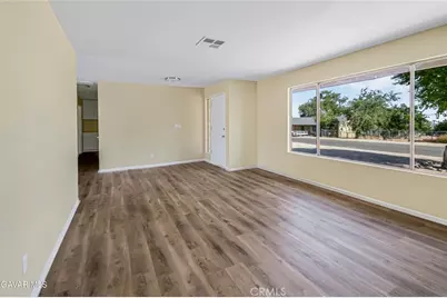 13116 E East Avenue W10, Pearblossom, CA 93553 - Photo 9