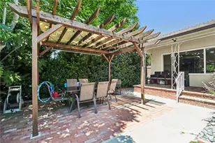 18937 Sylvan St, Tarzana, CA 91335 - Photo 3