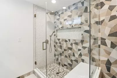 18937 Sylvan Street, Tarzana, CA 91335 - Photo 33