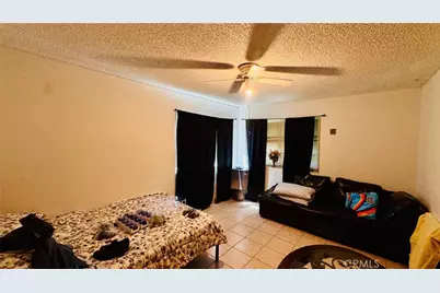 8700 Greenfield Park Drive, Bakersfield, CA 93307 - Photo 13