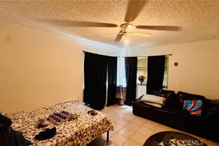 8700 Greenfield Park Dr, Bakersfield, CA 93307 - Photo 13