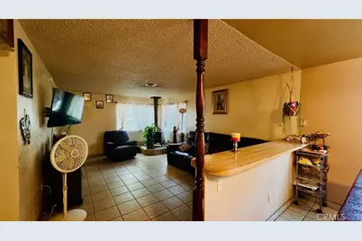 8700 Greenfield Park Drive, Bakersfield, CA 93307 - Photo 7