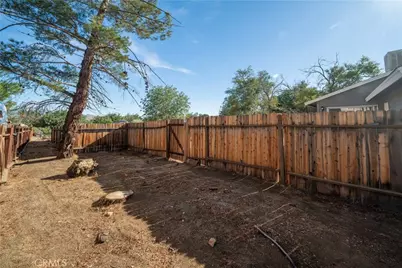 17837 Joshua Grove Avenue, Lake Los Angeles, CA 93591 - Photo 33