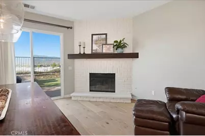 27933 Mariposa Street, Valencia, CA 91355 - Photo 11