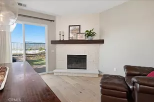 27933 Mariposa St, Valencia, CA 91355 - Photo 11