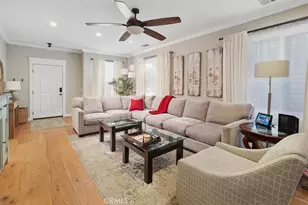 27933 Mariposa St, Valencia, CA 91355 - Photo 5