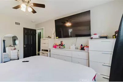 14004 Herron Street, Sylmar, CA 91342 - Photo 33
