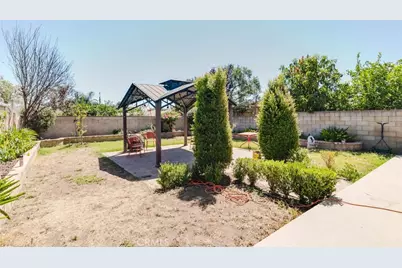 14004 Herron Street, Sylmar, CA 91342 - Photo 39