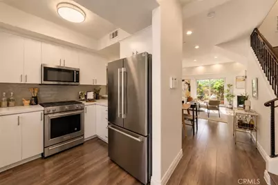 14702 Magnolia Boulevard #105, Sherman Oaks, CA 91403 - Photo 7