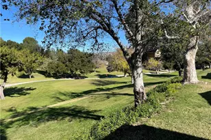 26811 Oak Branch Cir, Newhall, CA 91321 - Photo 43