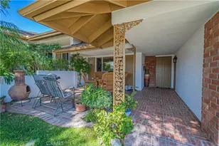 26811 Oak Branch Cir, Newhall, CA 91321 - Photo 3
