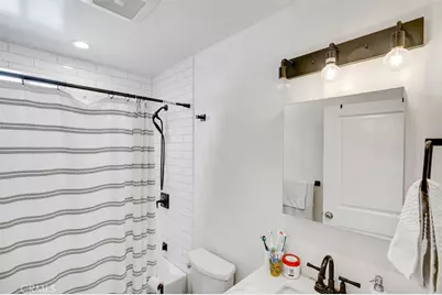 18544 Bryant Street, Northridge, CA 91324 - Photo 15