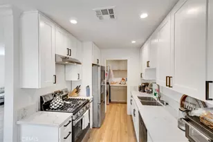 18544 Bryant St, Northridge, CA 91324 - Photo 13
