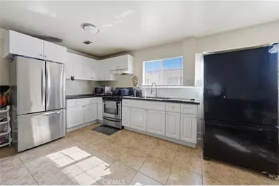14212 Vanowen Street, Van Nuys, CA 91405 - Photo 15