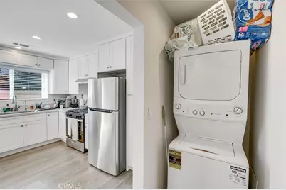 18544 Bryant Street, Northridge, CA 91324 - Photo 25