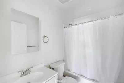 18544 Bryant Street, Northridge, CA 91324 - Photo 39