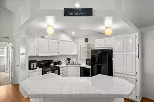 20050 Crestview, Canyon Country, CA 91351 - Photo 5
