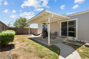 20050 Crestview, Canyon Country, CA 91351 - Photo 17