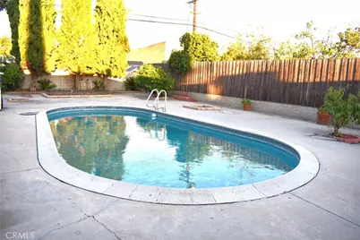 8320 Bardwell Ave., Los Angeles, CA 91402 - Photo 3