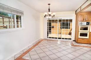 8320 Bardwell Ave, Panorama City, CA 91402 - Photo 7