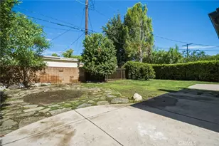 7357 Anatola Ave, Lake Balboa, CA 91406 - Photo 41