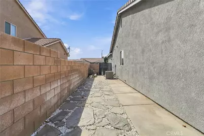 45344 Tiana Rose, Lancaster, CA 93536 - Photo 37