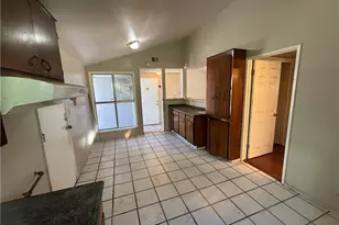 18710 Kimbrough St, Canyon Country, CA 91351 - Photo 7