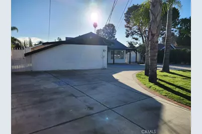 8132 Hatillo, Los Angeles, CA 91306 - Photo 5