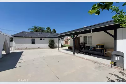 8132 Hatillo, Los Angeles, CA 91306 - Photo 25
