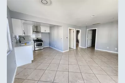 8132 Hatillo, Los Angeles, CA 91306 - Photo 19