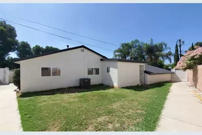 8132 Hatillo, Los Angeles, CA 91306 - Photo 27
