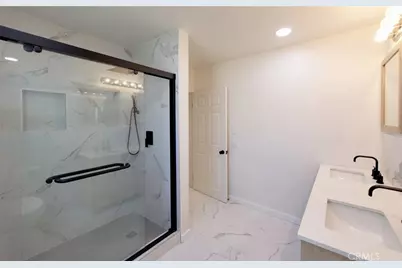8132 Hatillo, Los Angeles, CA 91306 - Photo 21