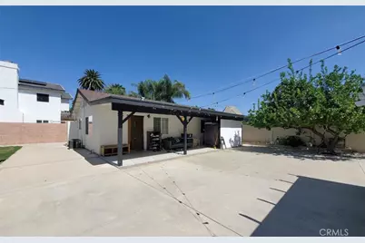 8132 Hatillo, Los Angeles, CA 91306 - Photo 23