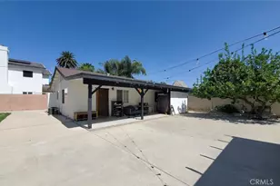 8132 Hatillo, Los Angeles, CA 91306 - Photo 23