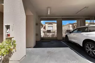 5220 Premiere Hills, Woodland Hills, CA 91364 - Photo 21