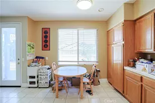 28611 Lupine St, Castaic, CA 91384 - Photo 9