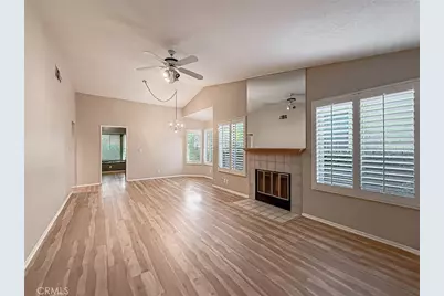 28131 Seco Canyon Road #39, Saugus, CA 91390 - Photo 5