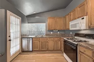 28131 Seco Canyon Rd, Saugus, CA 91390 - Photo 11