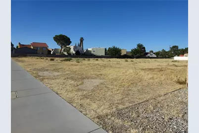 15 15th, Lancaster, CA 93535 - Photo 5