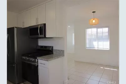 10116 Owensmouth, Chatsworth, CA 91311 - Photo 3