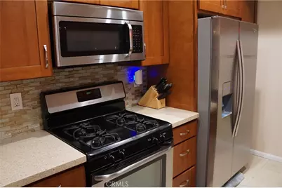 11225 Peach Grove Street #202, North Hollywood, CA 91601 - Photo 3