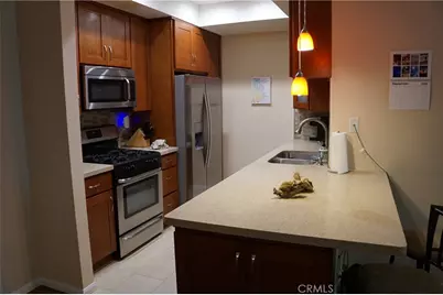 11225 Peach Grove Street #202, North Hollywood, CA 91601 - Photo 5